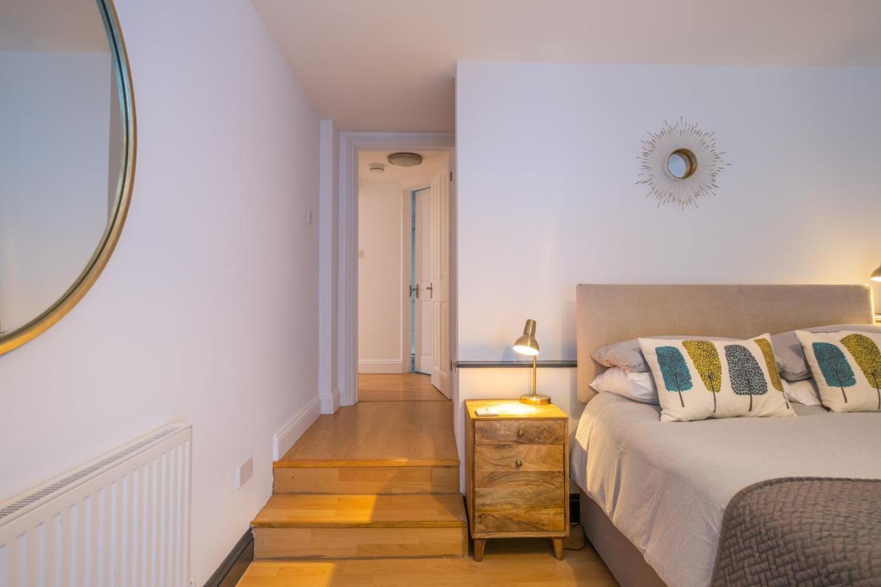 Modern Apt Near Gardens With Large Decking Area - Vivre Retreats Bournemouth Exterior foto